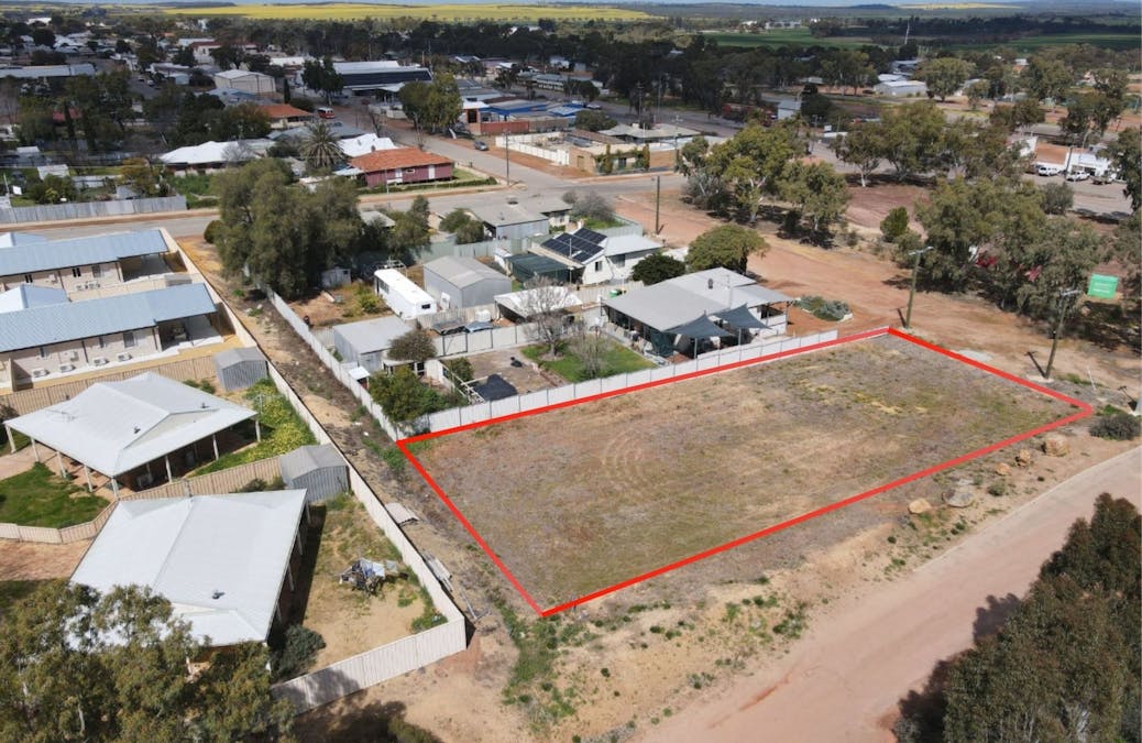 23 Ganzer Street, Wongan Hills, WA, 6603 - Image 1
