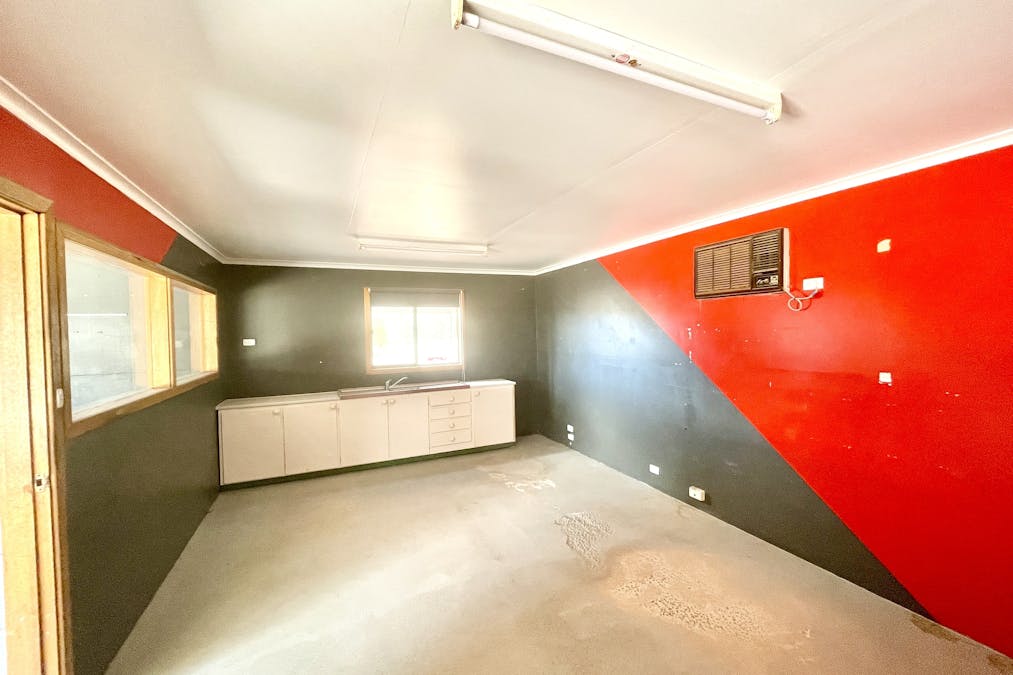 12-16 Eyre Highway, Wudinna, SA, 5652 - Image 9