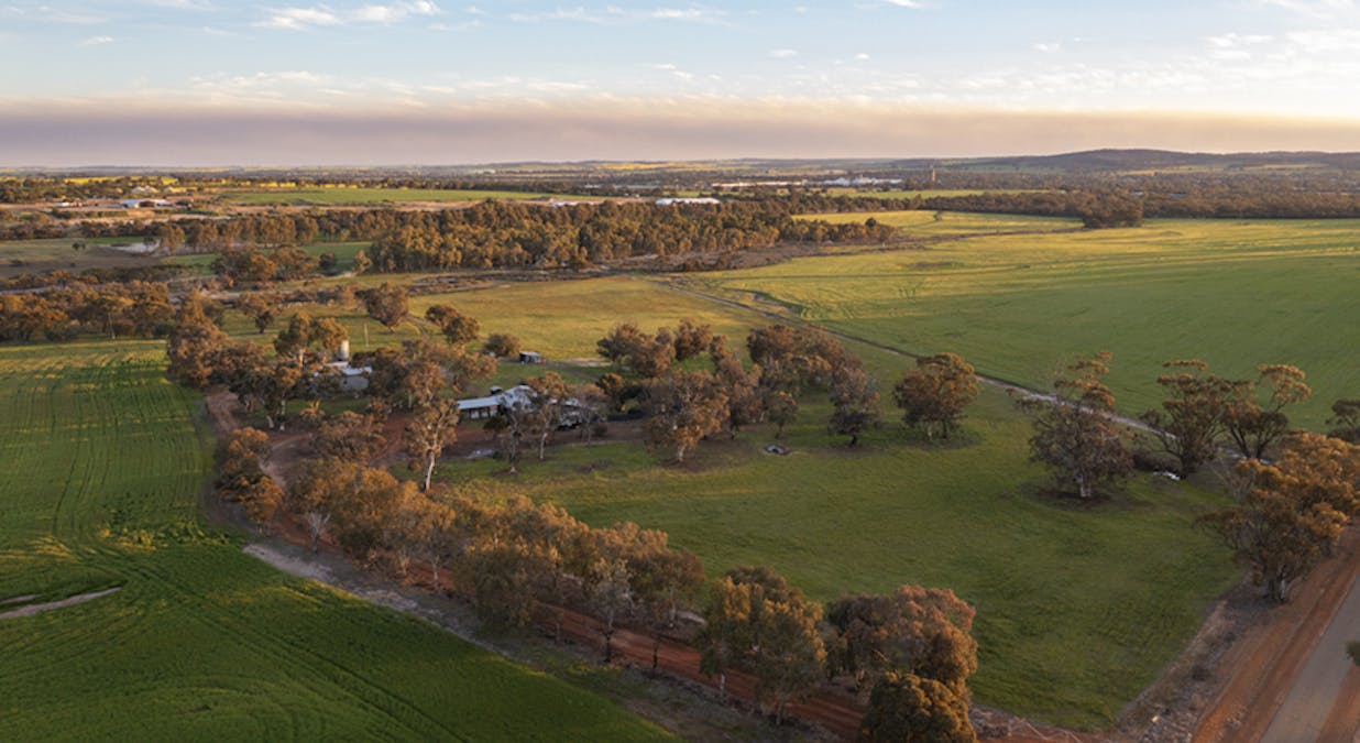 124 Boyagarra Road, Brookton, WA, 6306 - Image 24