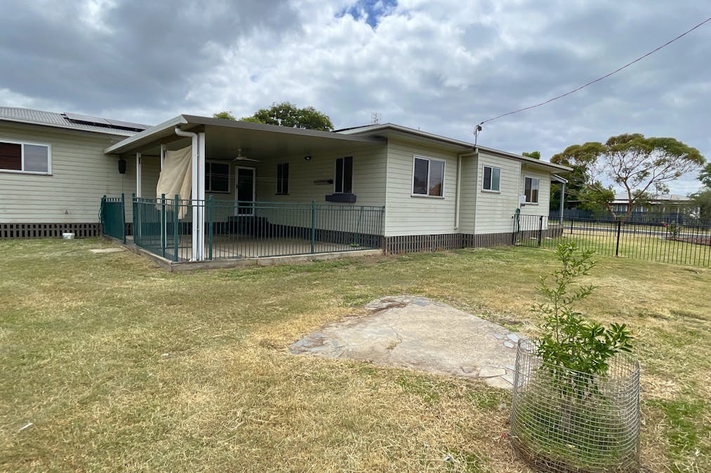 122 Pratten Street, Dalby, QLD, 4405 - Image 12