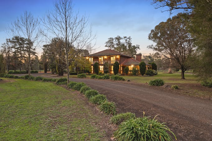 51 Hillview Road, Euroa, VIC, 3666 - Image 1