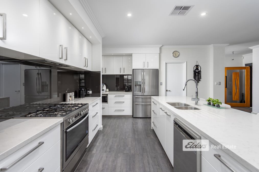1 Melaleuca Drive, College Grove, WA, 6230 - Image 9