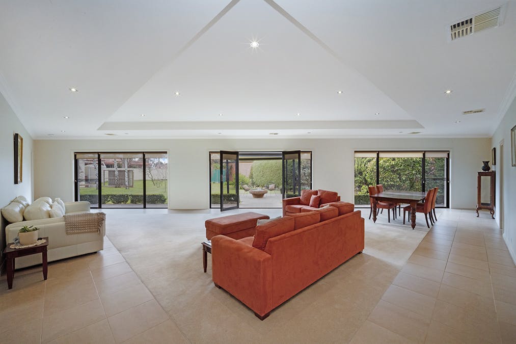 41 Tatlock Street, Hamilton, VIC, 3300 - Image 2