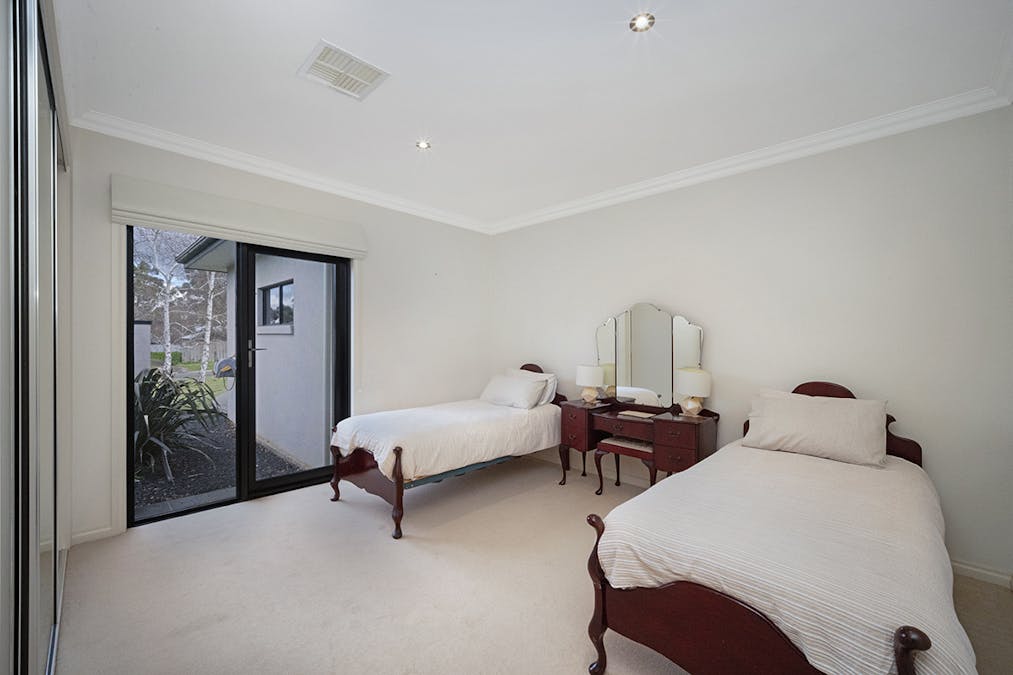 41 Tatlock Street, Hamilton, VIC, 3300 - Image 12