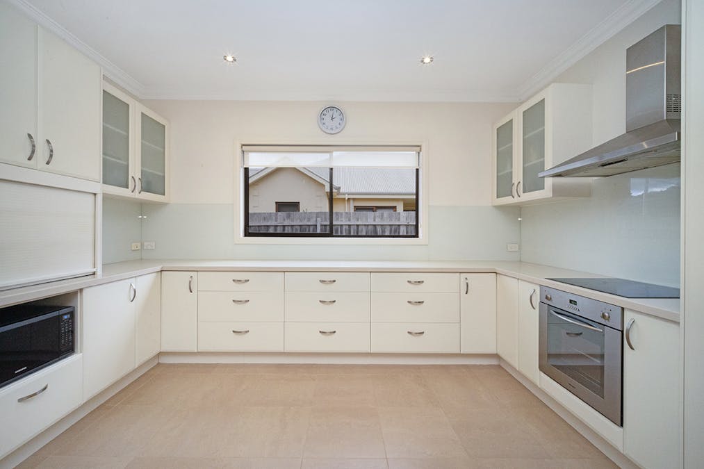 41 Tatlock Street, Hamilton, VIC, 3300 - Image 7