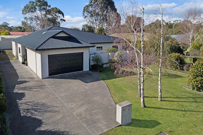 41 Tatlock Street, Hamilton, VIC, 3300 - Image 1