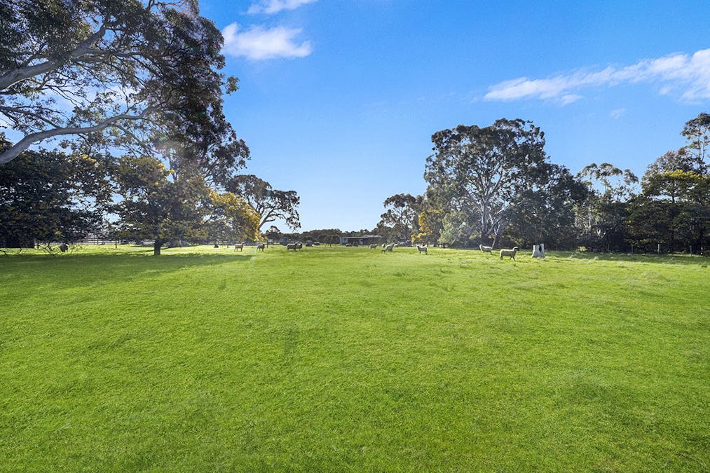 222 Kenny Street, Hamilton, VIC, 3300 - Image 13
