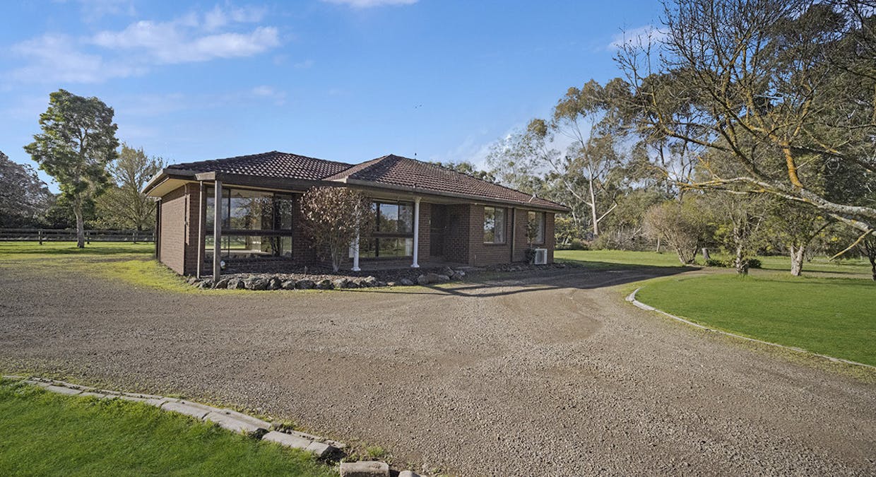 222 Kenny Street, Hamilton, VIC, 3300 - Image 2