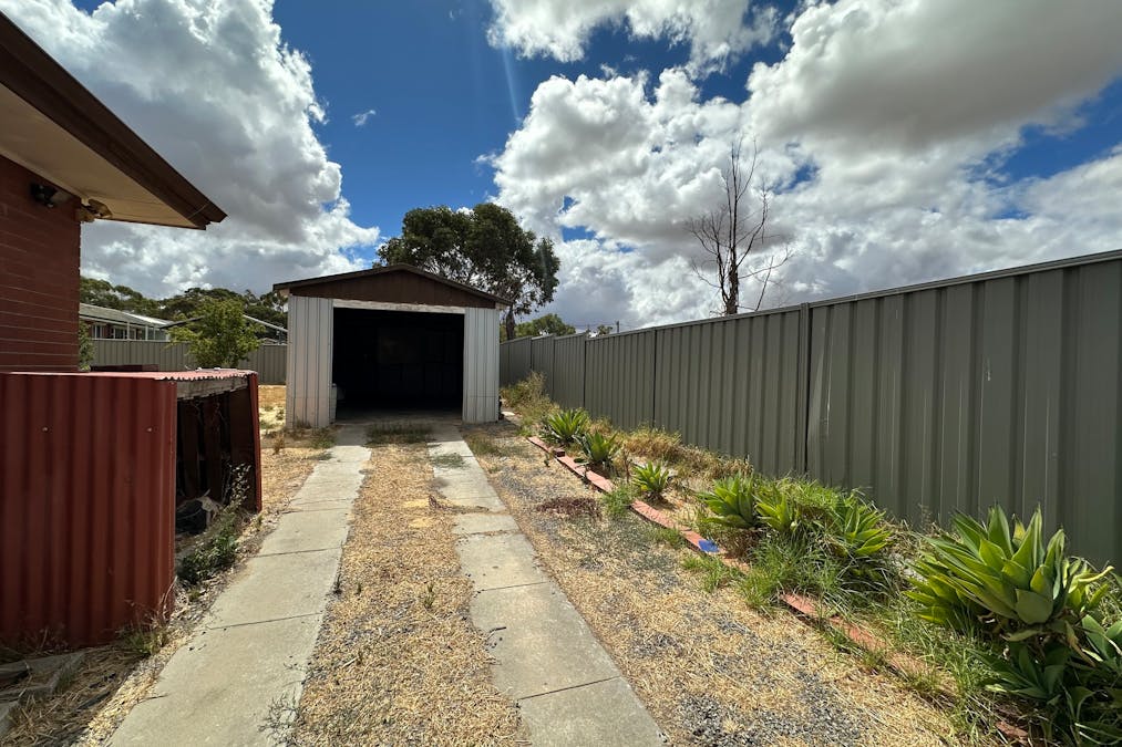 23 Synnott Avenue, Katanning, WA, 6317 - Image 17