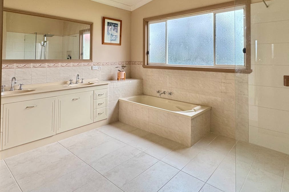181 Cobden-Terang Road, Cobden, VIC, 3266 - Image 20