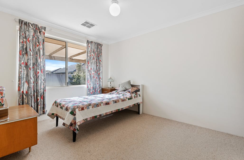 6 Morritt Close, Rockingham, WA, 6168 - Image 13