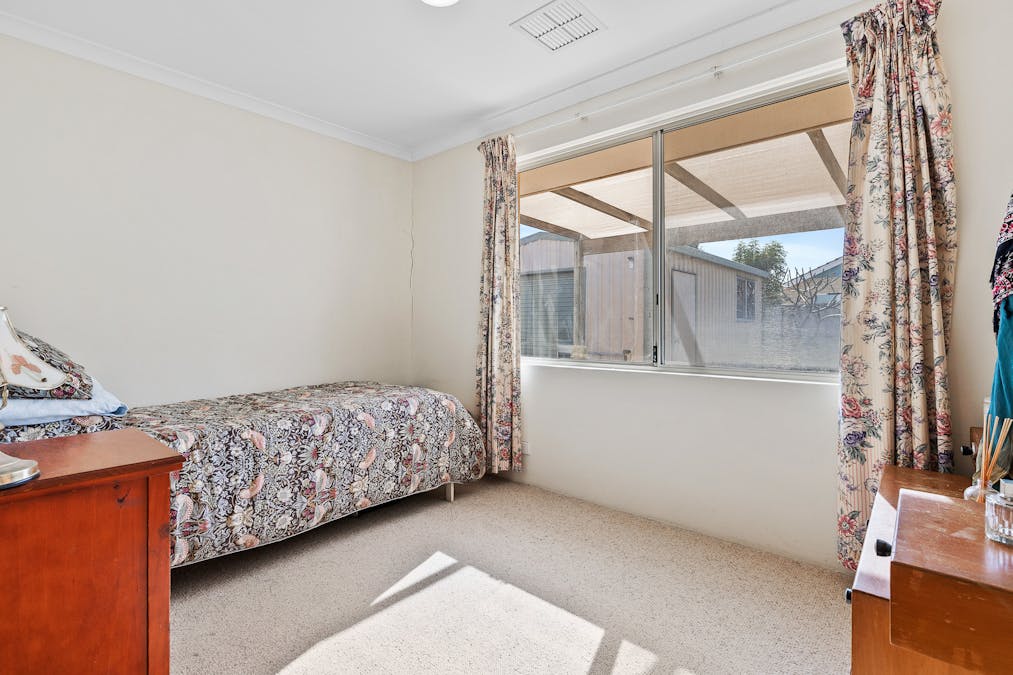 6 Morritt Close, Rockingham, WA, 6168 - Image 14
