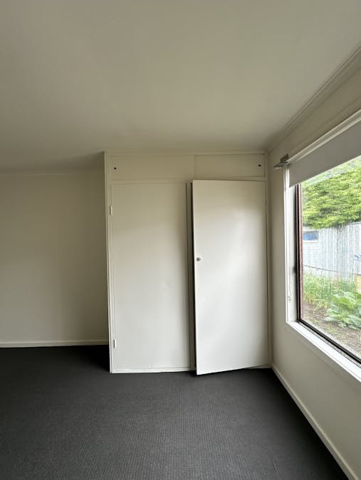 3/10 Tennyson Street, Hamilton, VIC, 3300 - Image 4