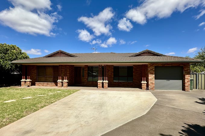 5 Baldry Close, Cobar, NSW, 2835 - Image 1