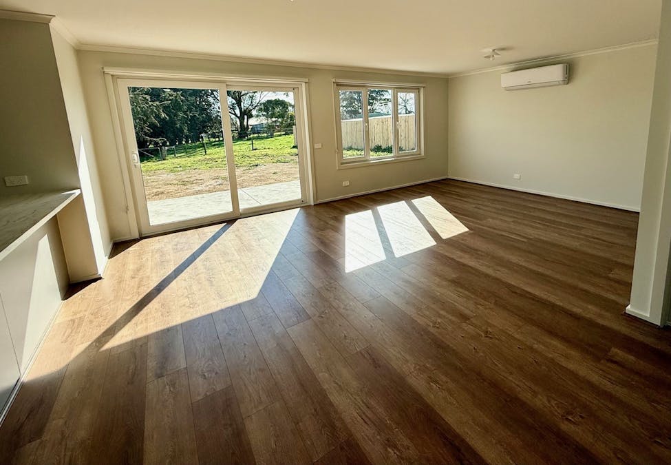 42 Isabella Boulevard, Korumburra, VIC, 3950 - Image 4