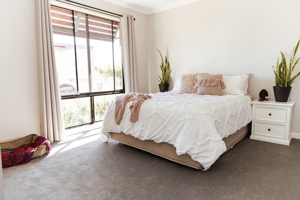 5 Lewis Street, Merredin, WA, 6415 - Image 9