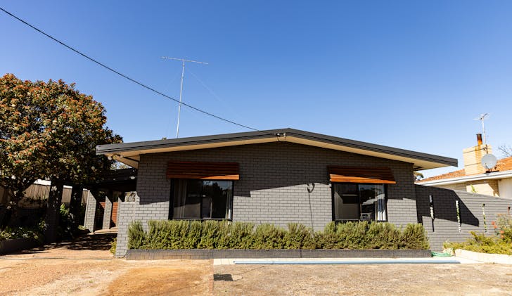5 Lewis Street, Merredin, WA, 6415 - Image 1