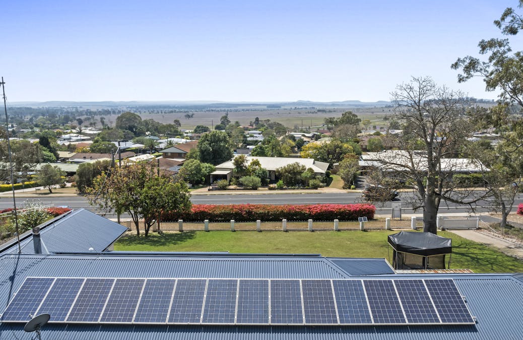 42 Toowoomba Road, Oakey, QLD, 4401 - Image 20