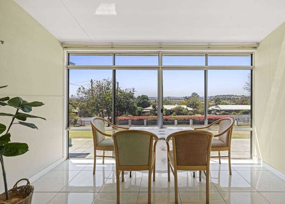 42 Toowoomba Road, Oakey, QLD, 4401 - Image 6