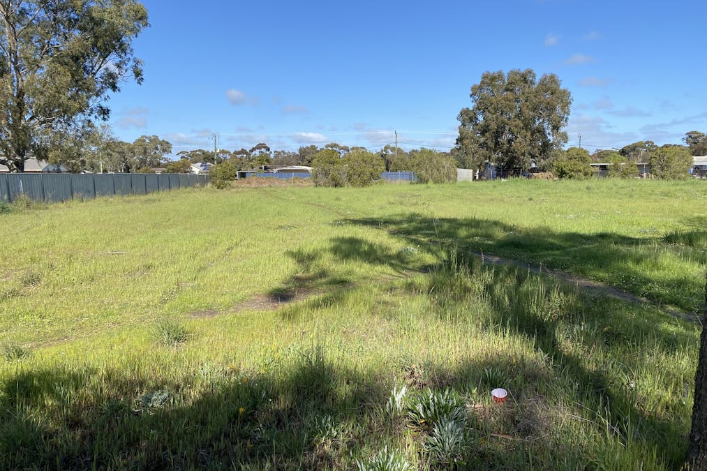 62 Rogers Avenue, Katanning, WA, 6317 - Image 2