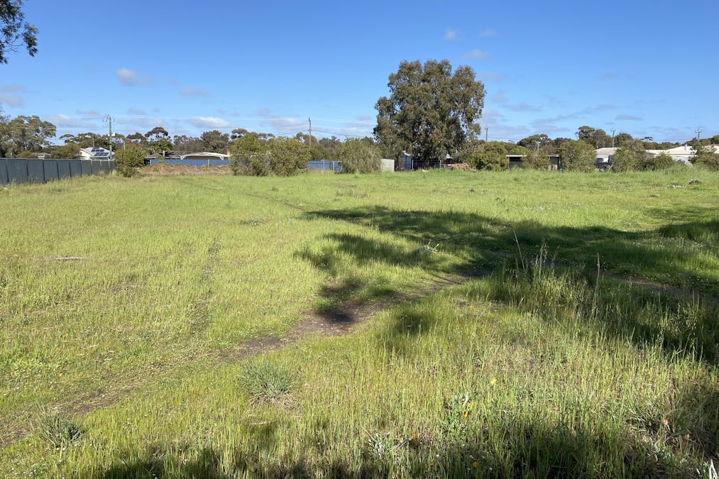 62 Rogers Avenue, Katanning, WA, 6317 - Image 4
