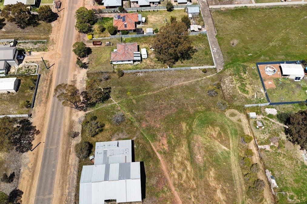 62 Rogers Avenue, Katanning, WA, 6317 - Image 4