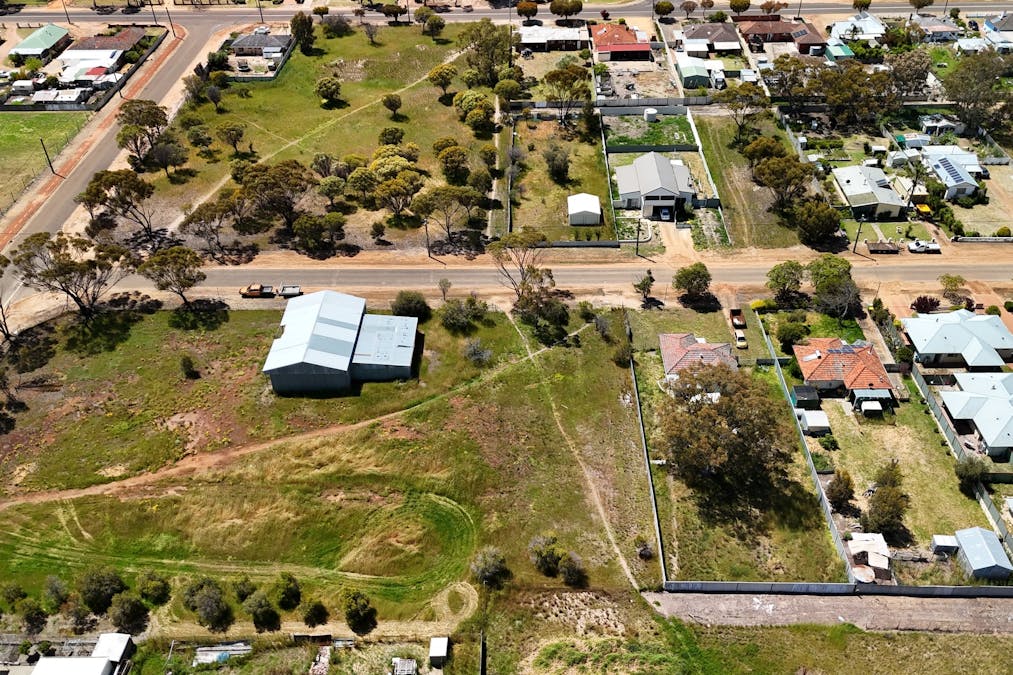 62 Rogers Avenue, Katanning, WA, 6317 - Image 8