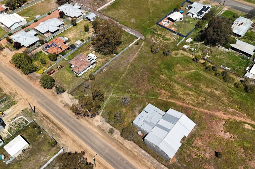 62 Rogers Avenue, Katanning, WA, 6317 - Image 3