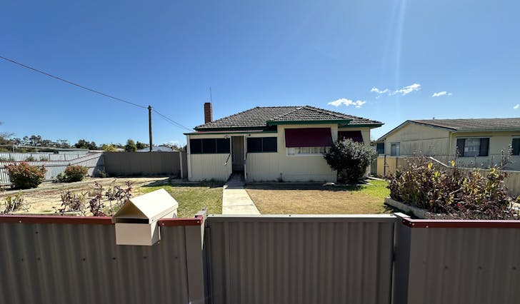 12 Stubbs Street, Wagin, WA, 6315 - Image 1
