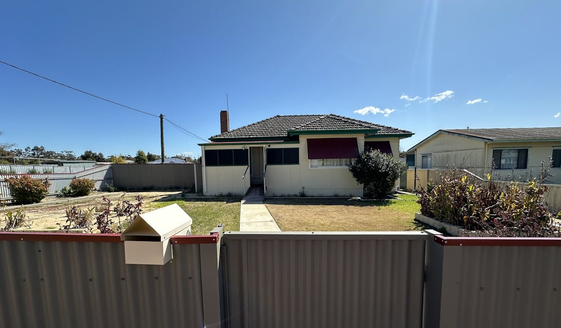 12 Stubbs Street, Wagin, WA, 6315 - Image 1