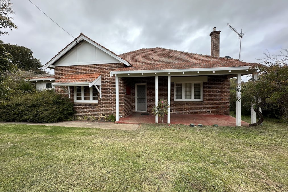 24 Adam Street, Katanning, WA, 6317 - Image 1
