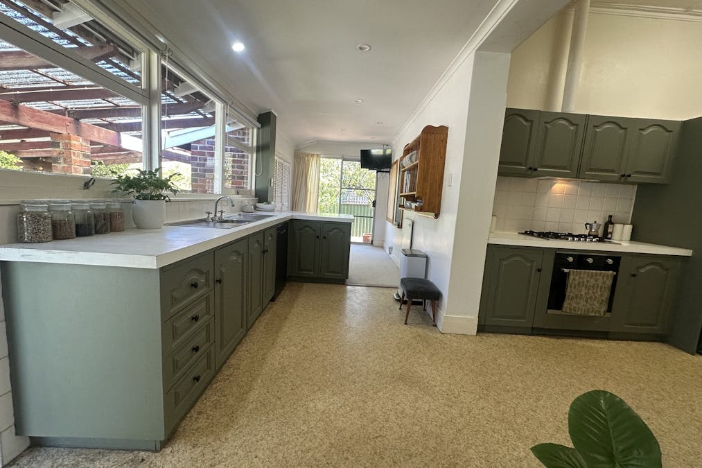 24 Adam Street, Katanning, WA, 6317 - Image 11
