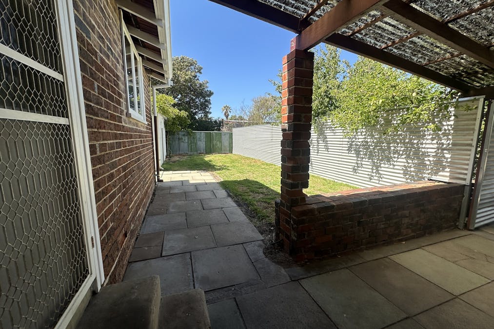 24 Adam Street, Katanning, WA, 6317 - Image 23