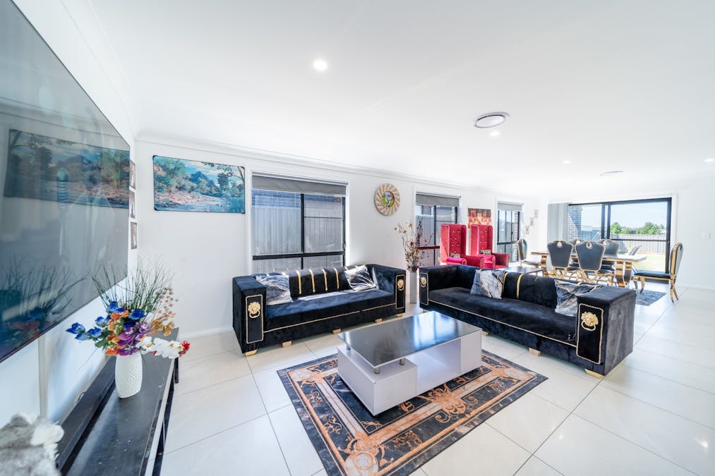 51 Bradford Circuit, Dubbo, NSW, 2830 - Image 13