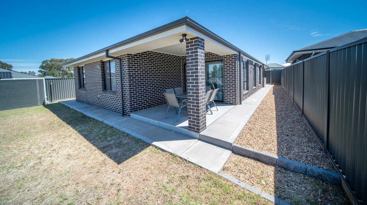 51 Bradford Circuit, Dubbo, NSW, 2830 - Image 19