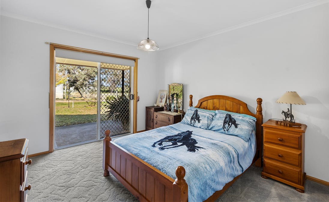 326 Chivers Road, Glenrowan West, VIC, 3675 - Image 17