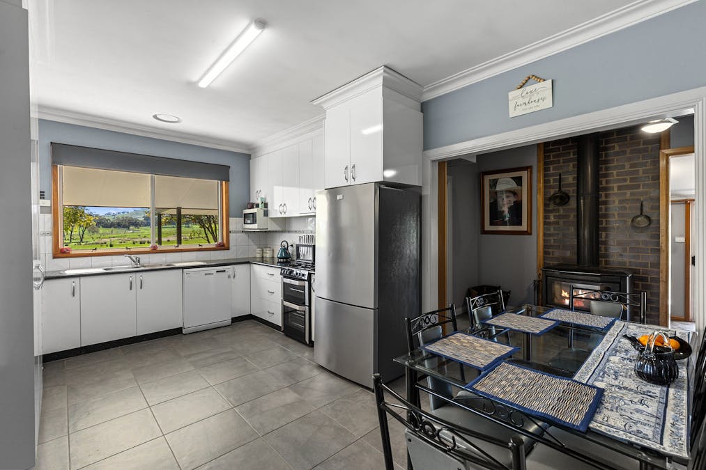 326 Chivers Road, Glenrowan West, VIC, 3675 - Image 11