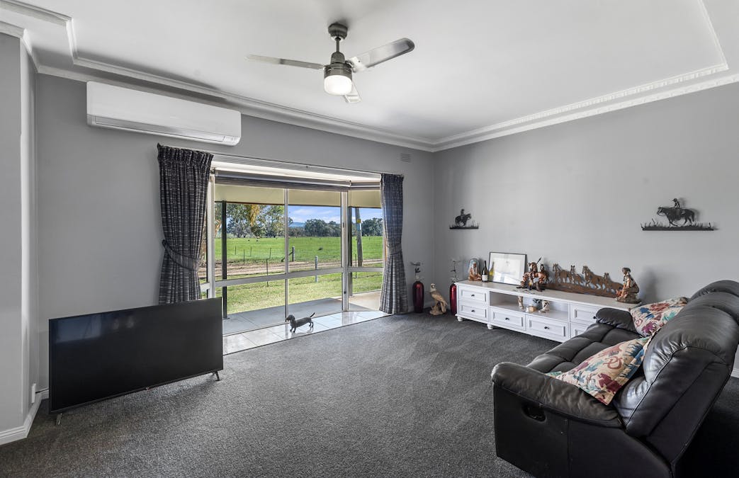 326 Chivers Road, Glenrowan West, VIC, 3675 - Image 13
