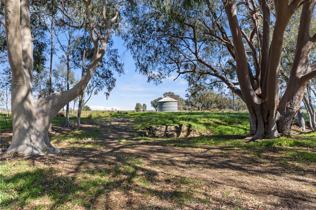 326 Chivers Road, Glenrowan West, VIC, 3675 - Image 28