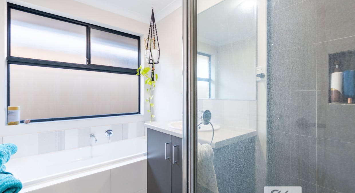 12 Juniper Court, Yakamia, WA, 6330 - Image 24