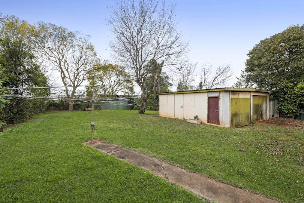42 Tara Street, Wilsonton, QLD, 4350 - Image 2