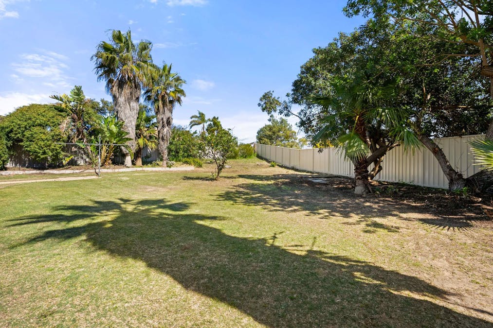 65A Woodbridge Drive, Cooloongup, WA, 6168 - Image 14