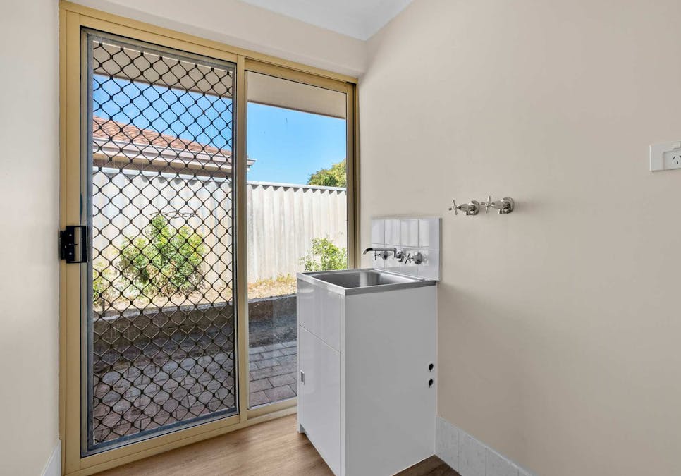 65A Woodbridge Drive, Cooloongup, WA, 6168 - Image 10