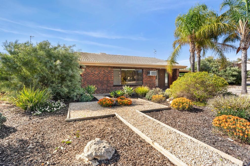 11 Bruce Road, Barmera, SA, 5345 - Image 2