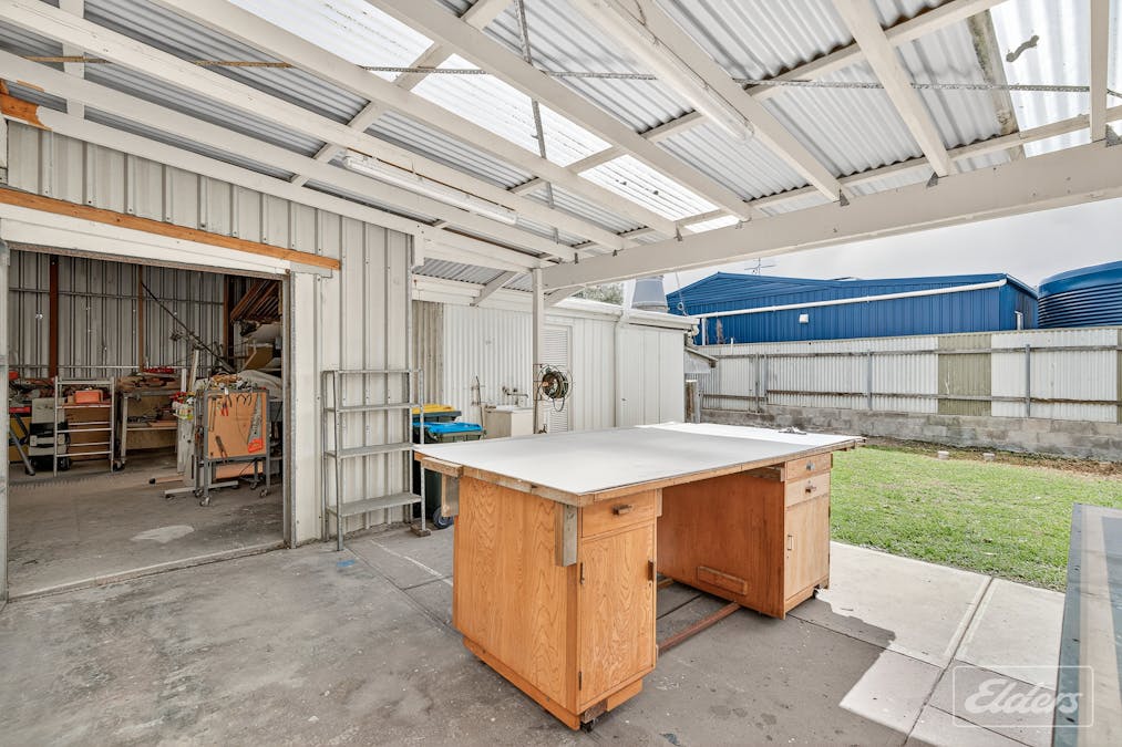 60 Maude Street, Victor Harbor, SA, 5211 - Image 17
