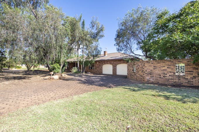 2 Nelson Place, Dubbo, NSW, 2830 - Image 1