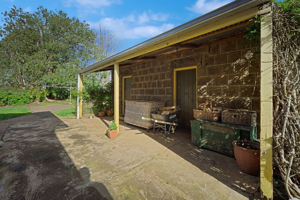 196 Hamilton-Chatsworth Road, Hamilton, VIC, 3300 - Image 17