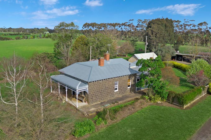 196 Hamilton-Chatsworth Road, Hamilton, VIC, 3300 - Image 1