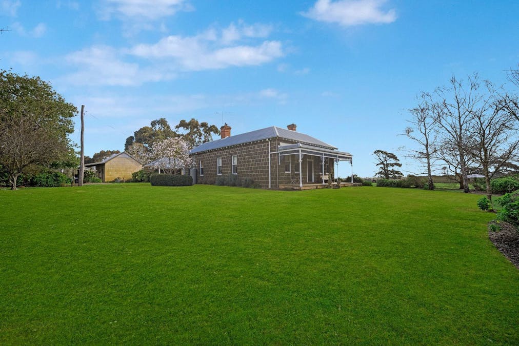 196 Hamilton-Chatsworth Road, Hamilton, VIC, 3300 - Image 23