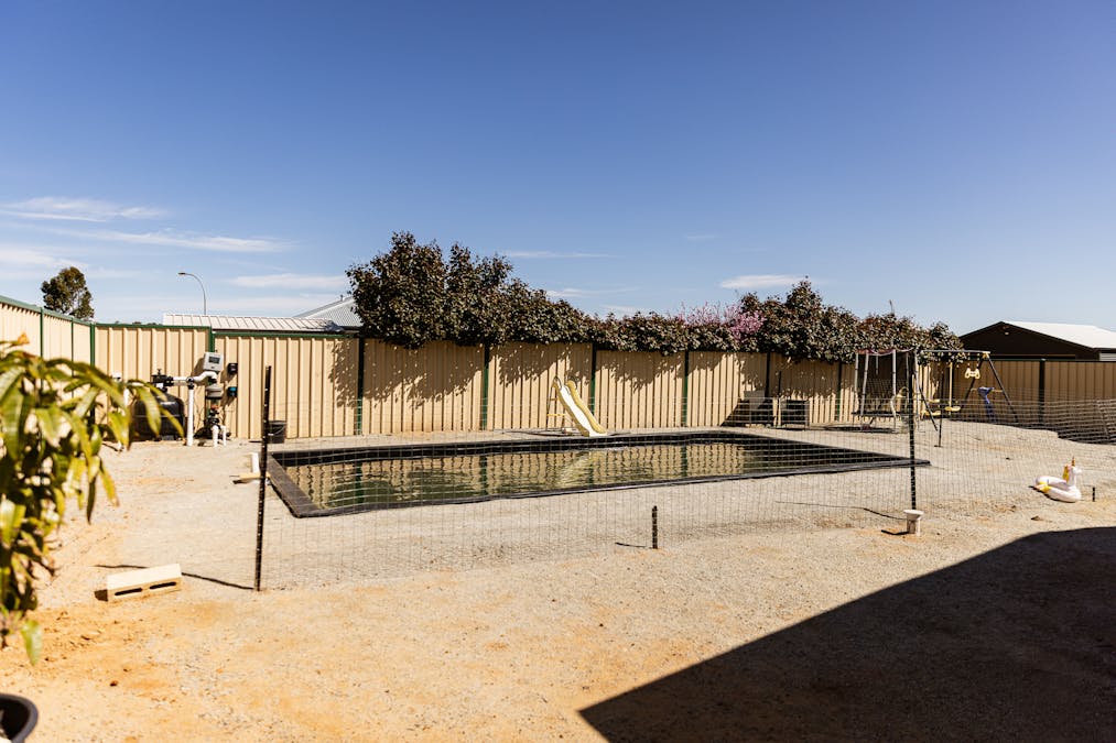 2 Cummings Street, Merredin, WA, 6415 - Image 18